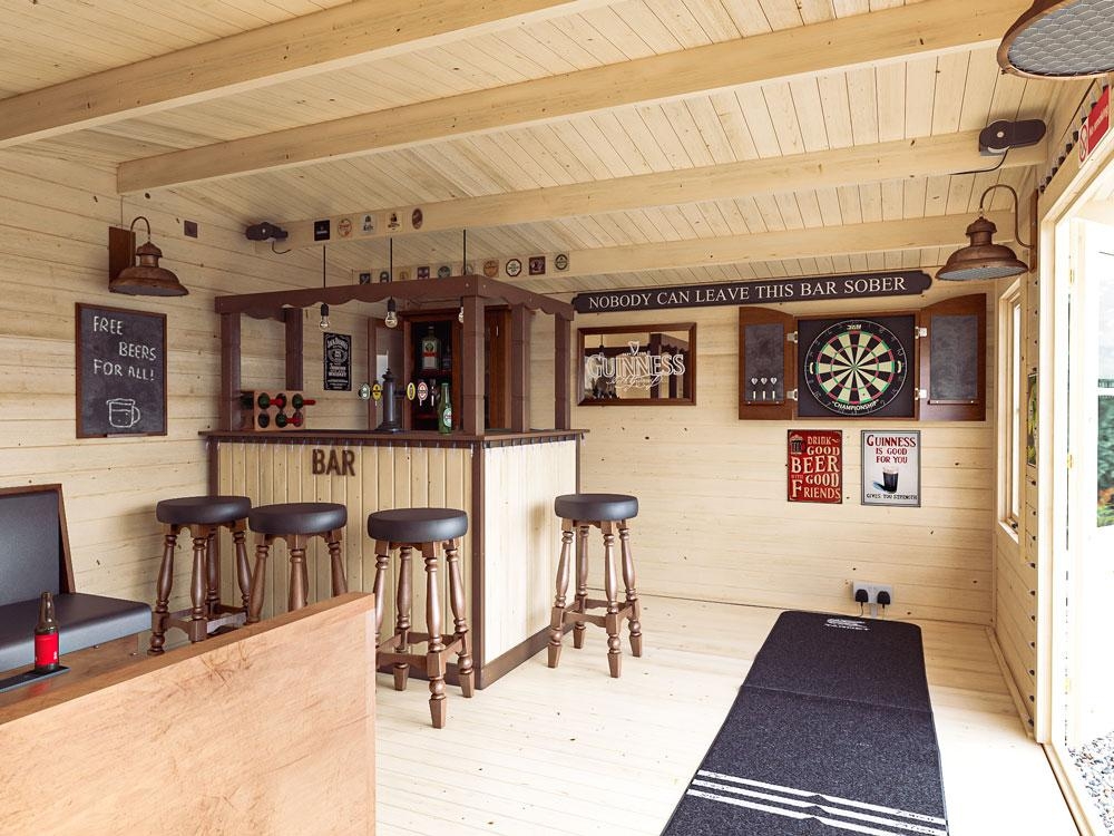 Severn Log Cabin with Bar Interior