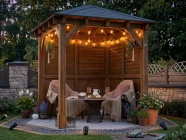 2.5 x 2.5 louvre Gazebo