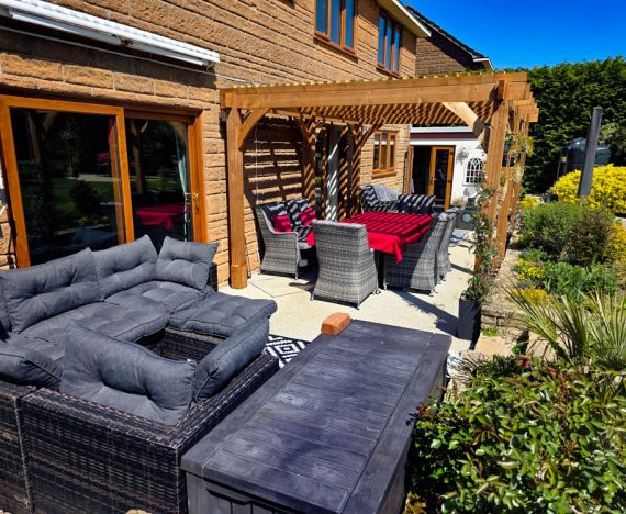 Leviathan-wooden-pergola-4m-x-3m