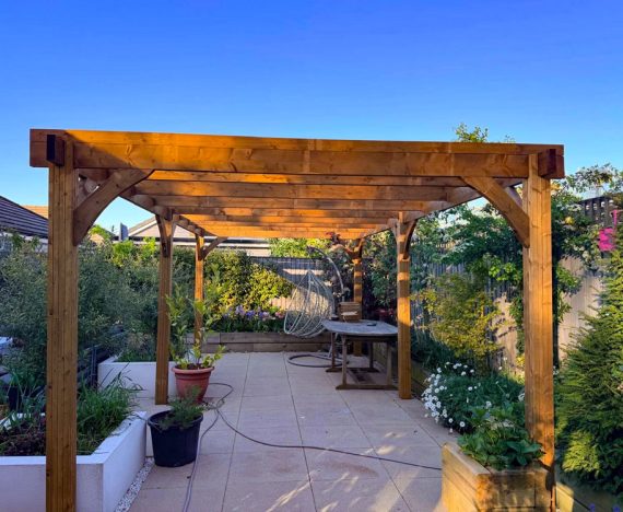 Leviathan-wooden-pergola-6m-x-3m-1