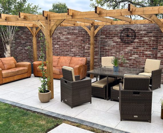 Leviathan-wooden-pergola-6m-x-3m