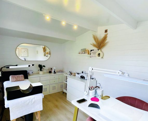 Rhine 4m x 2.5m Log Cabin Customer Beauty Salon