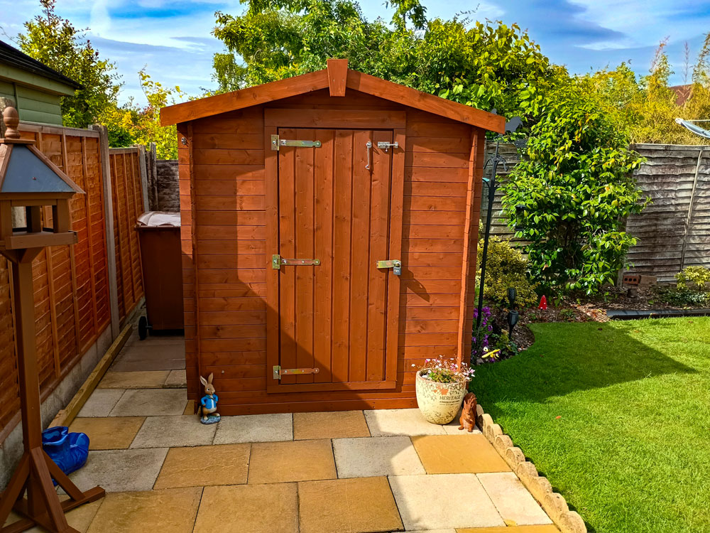 Taarmo-log-shed-1.8x2.4