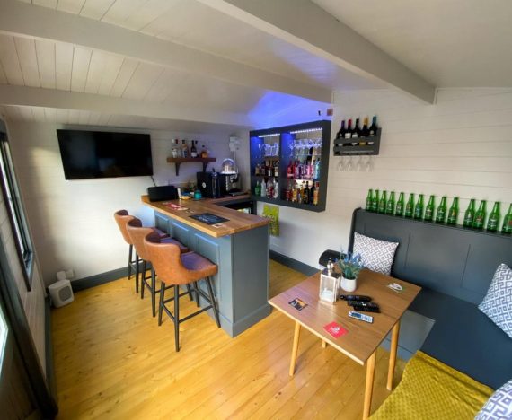 Rhine Log Cabin 4m x 4m Customer Pub Shed Interior