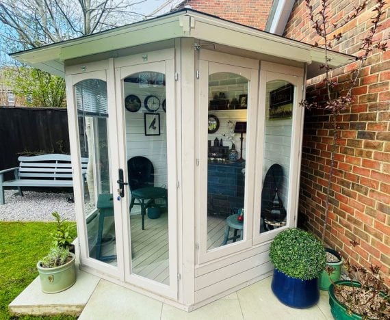 vantage-modern-250-summerhouse-customer-image