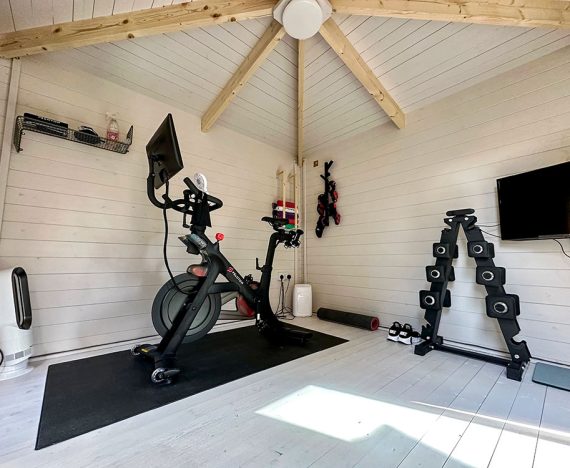 Corner-Log-Cabin-Gym