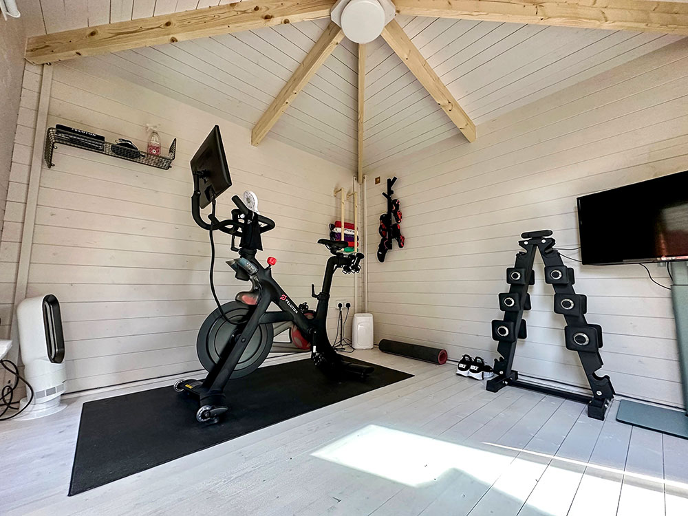 Corner-Log-Cabin-Gym