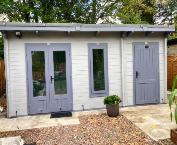 Evilamy-log-cabin-5m-x-2.5m