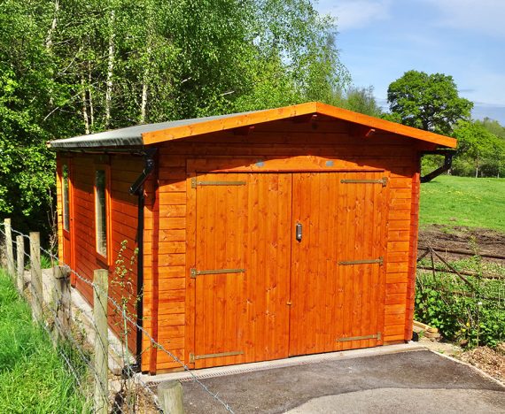 garage-in-the-country