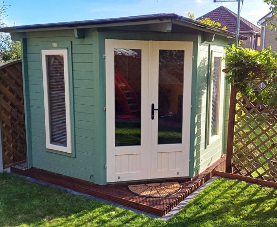 Coronet Corner Log Cabin W2.5m x D2.5m