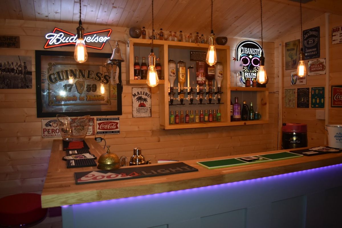 Lockdown DIY Cocktail Bar Log Cabin 