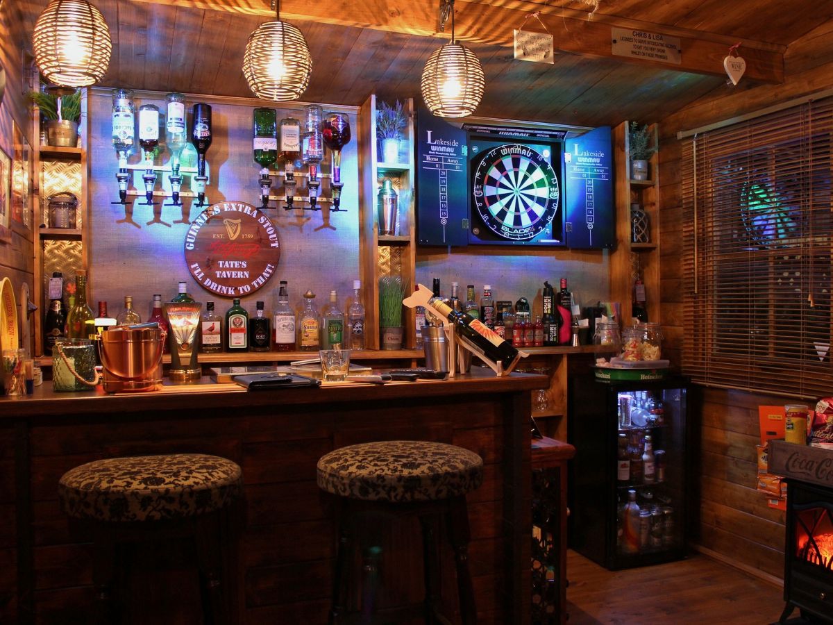 christopher tate log cabin pub garden pub interior bar