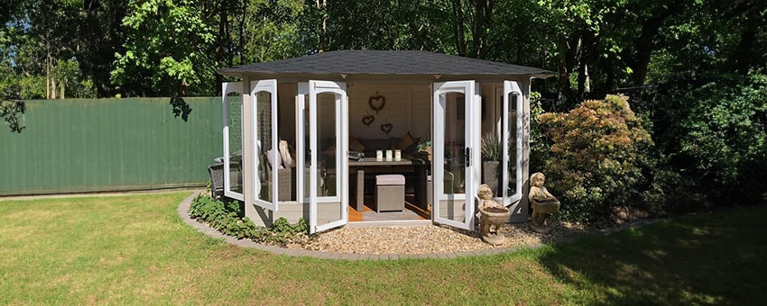Benefits-of-Buying-a-Summerhouse