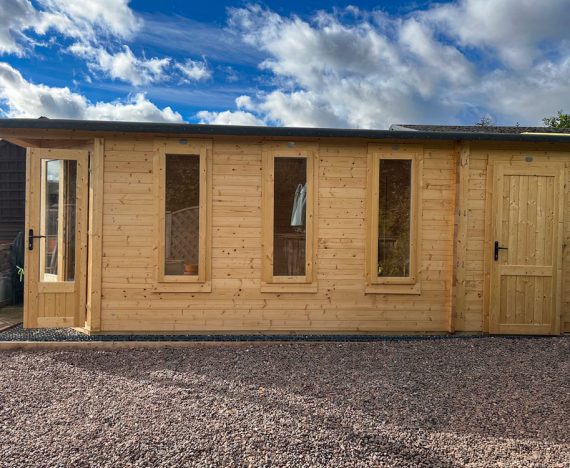 DaftBadger-sidestore-log-cabin-3m-x-6.5m
