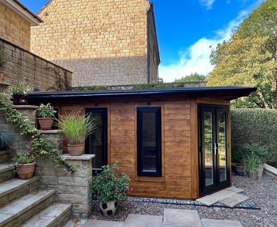 Daftbadger-corner-log-cabin-5m-x-3m