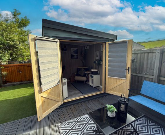 Dominator-classic-garden-office-reverse-pent-2.5m-x-2.5m