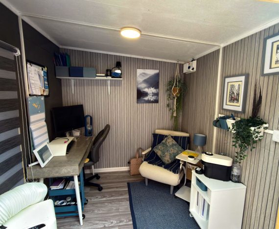 Dominator-classic-garden-office-reverse-pent-2.5x2.5-1
