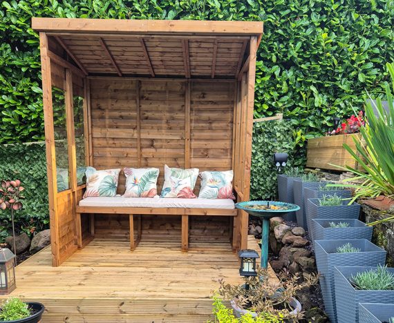 Apocallipo-Corner-Arbour-with-Glazed-Panels-crop