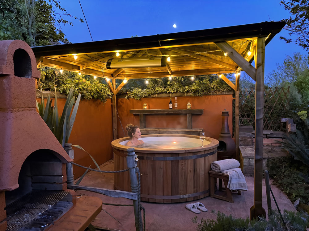 hot-tub-gazebo-3-cropped wellness retreat